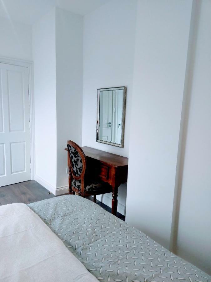 The Hollies Apartment Adare Bagian luar foto