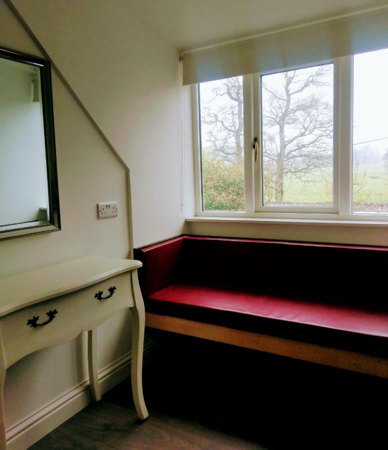 The Hollies Apartment Adare Bagian luar foto